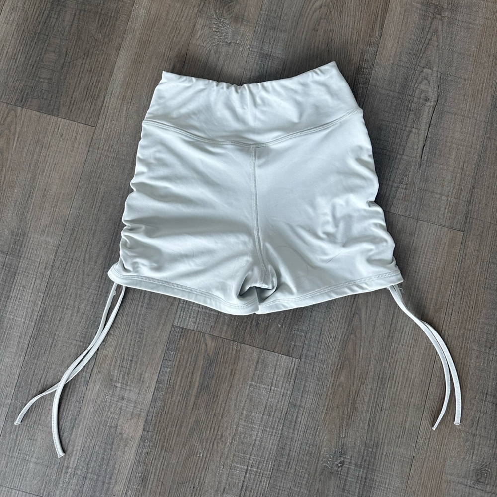 BO + TEE - Side Ruched Shorts in Grey